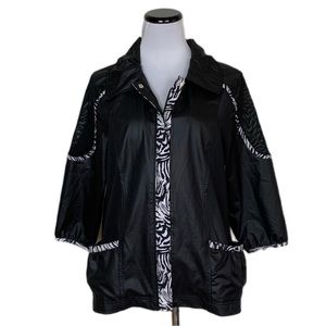 Chico’s Zenergy SZ L Black/White Short Sleeve Wind Breaker Jacket | NWOT